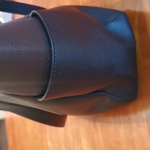 black/brown purse - Picture 3 of 8